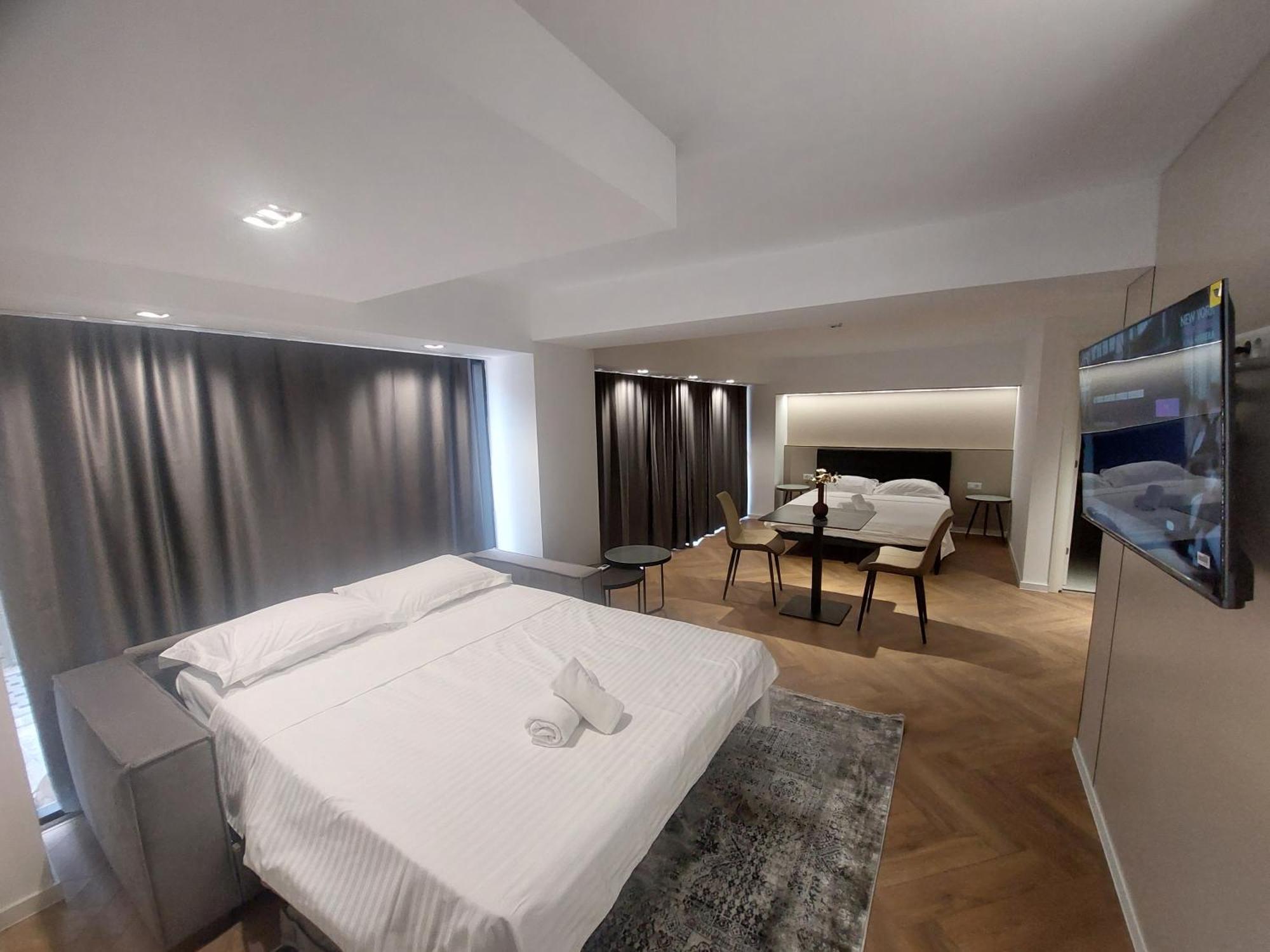 Executive Suites By Modern Living Skopje Luaran gambar